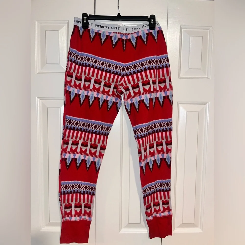 Victoria’s Secret Red Colorful Fair Isle Knit Sweater Leggings Pajama Pants‎